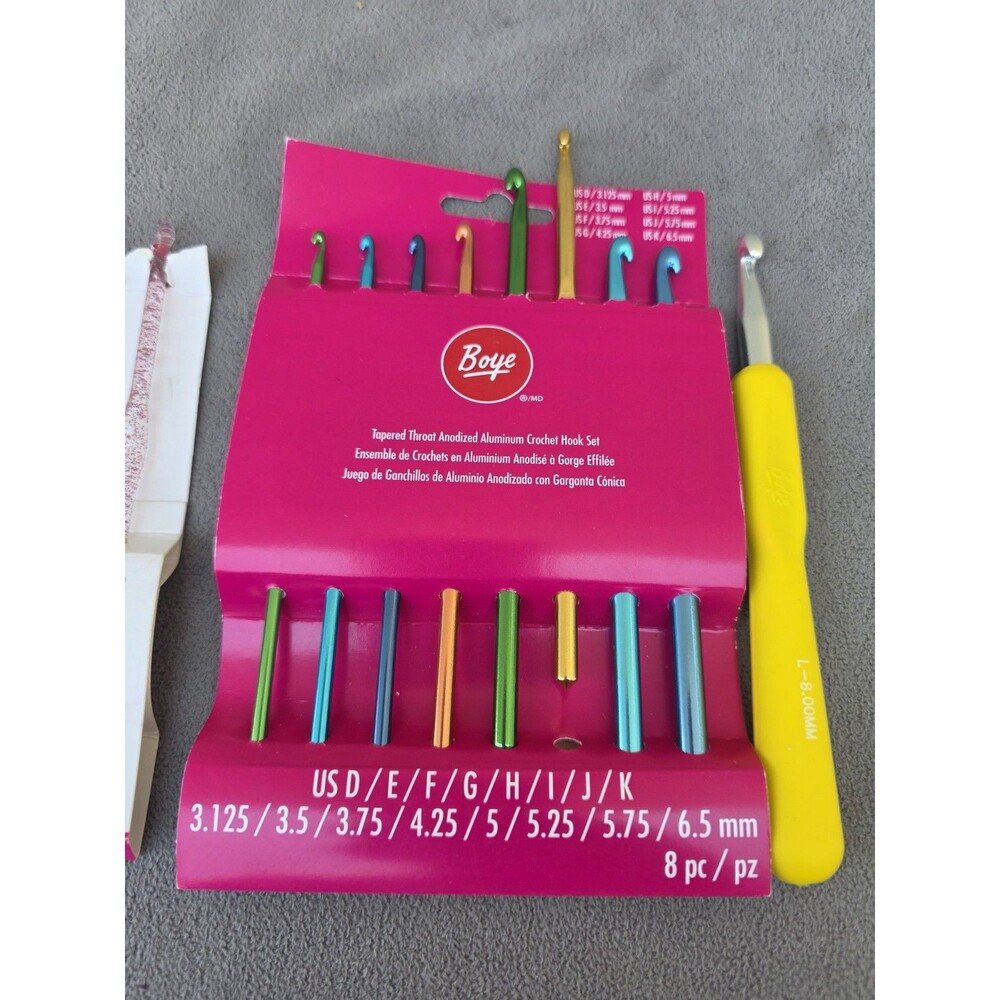 Boye 13pc Aluminum Crochet Hook Set Size D-K Tapered Throat Vintage Bundle